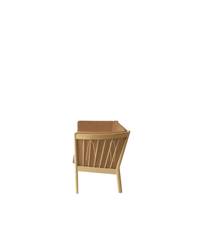 J149 3-Person Sofa — Nature Lacquered Oak/Brown
