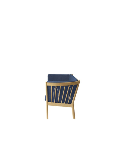J149 3-Person Sofa — Nature Lacquered Oak/Dark Blue