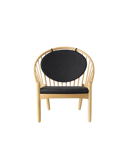 J166 Jørna Chair — Nature Lacquered Oak/Dark Grey