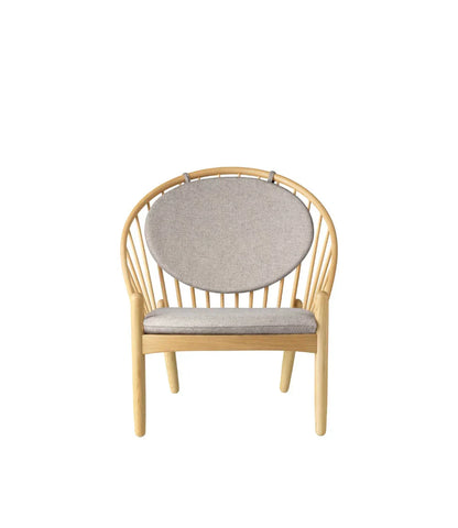 J166 Jørna Chair — Nature Lacquered Oak/Light Grey