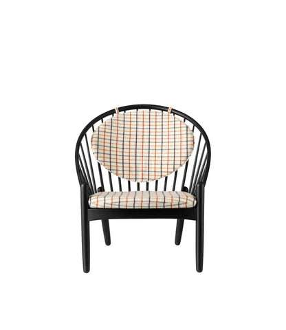 J166 Jørna Chair — Jet Black Oak/Red