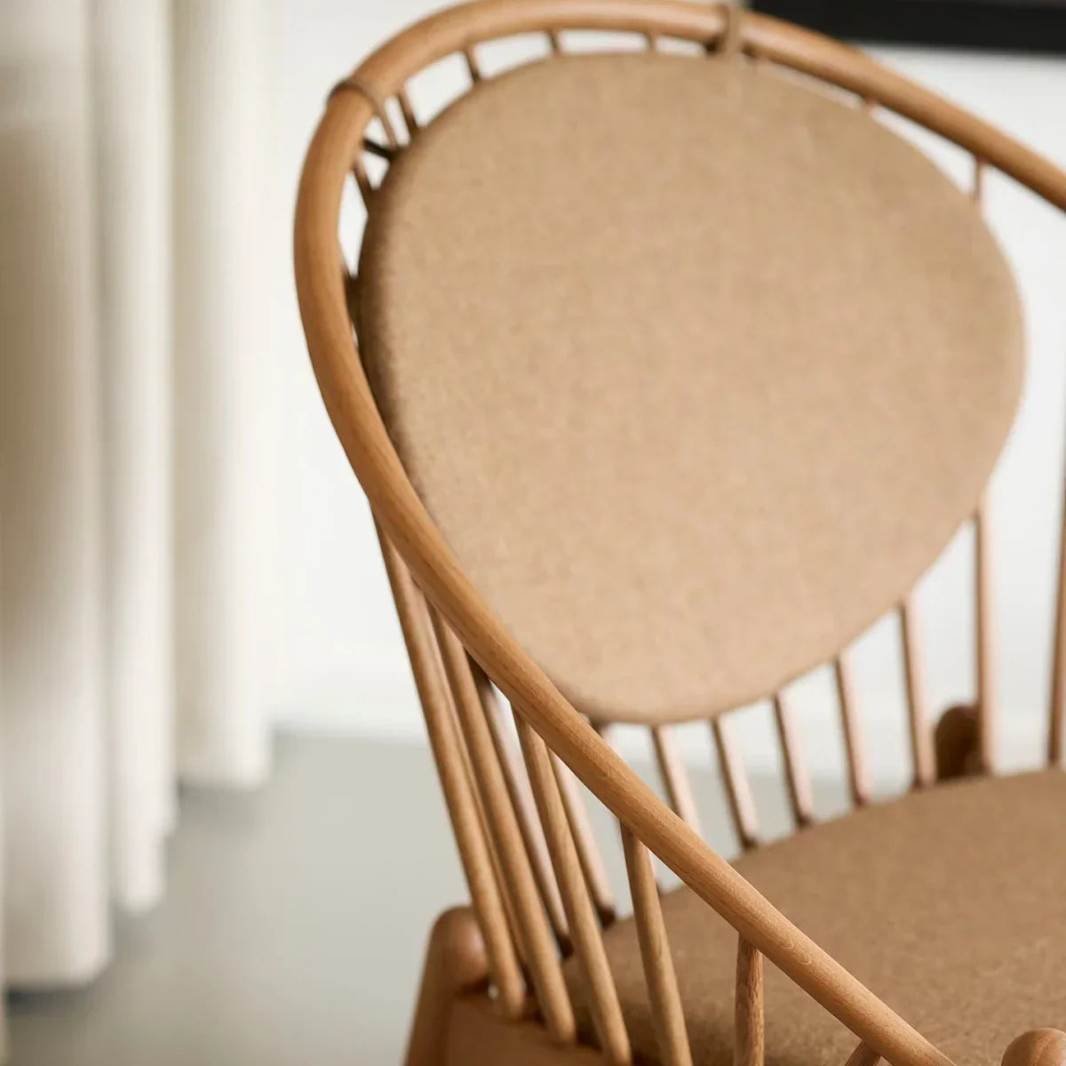 J166 Jørna Chair — Smoked Oiled Oak/Brown
