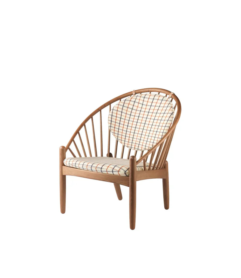 J166 Jørna Chair — Smoked Oiled Oak/Red