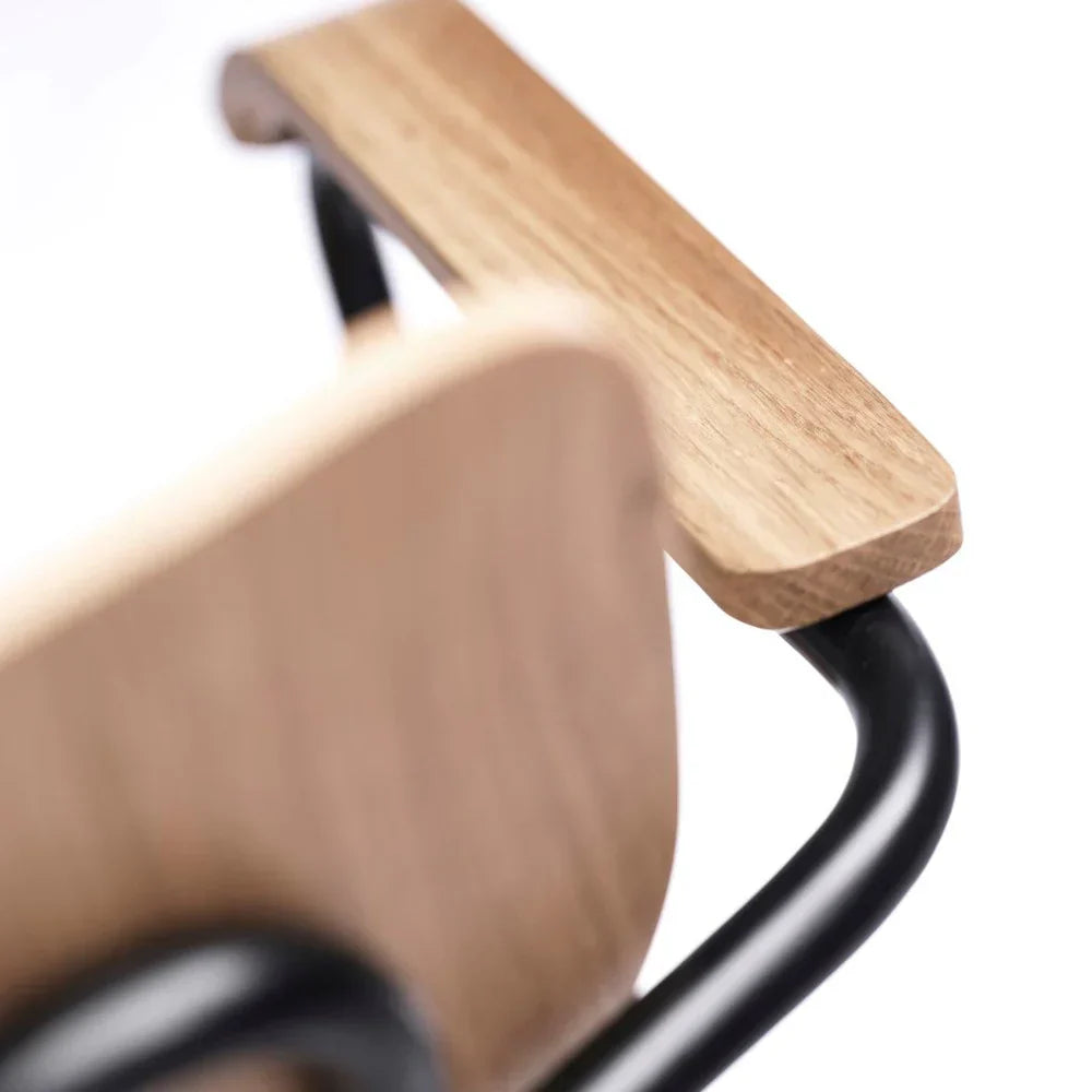 J183 Holmen Stackable Armchair — Steel Black Oak/Nature Veneer, 4 pcs.