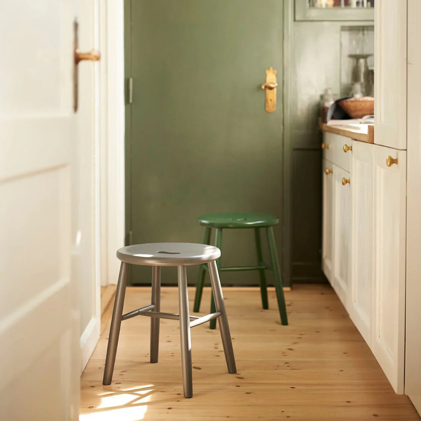 J27 Stool — Beech — Emerald Green