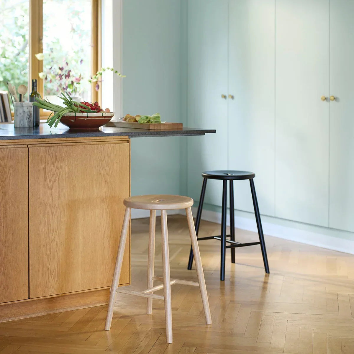 J27C Counter Stool — Nature Oak