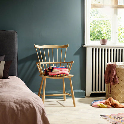 J52B Chair — Nature Lacquered Beech