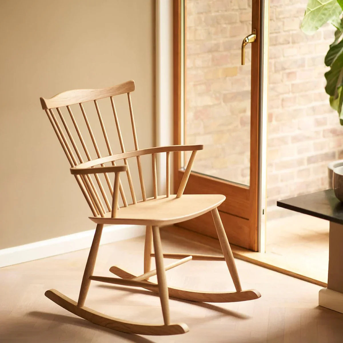 J52G Rocking Chair — Nature Oiled Oak