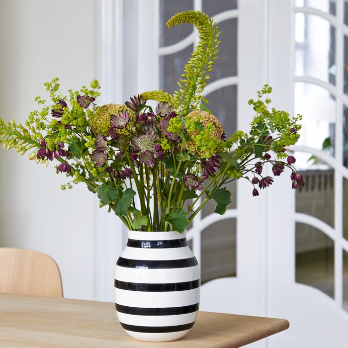 Kähler Omaggio Vase — Black