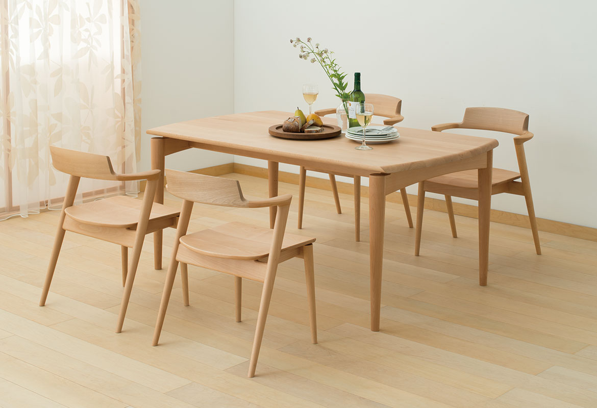 Seoto Dining Table