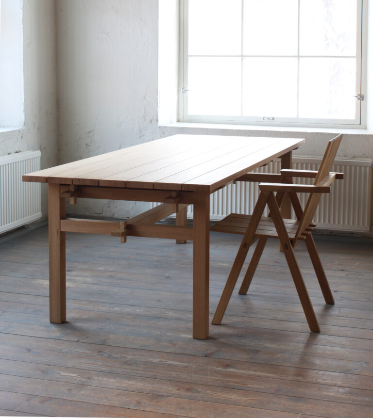 Arkipelago KVP10 Dining Table