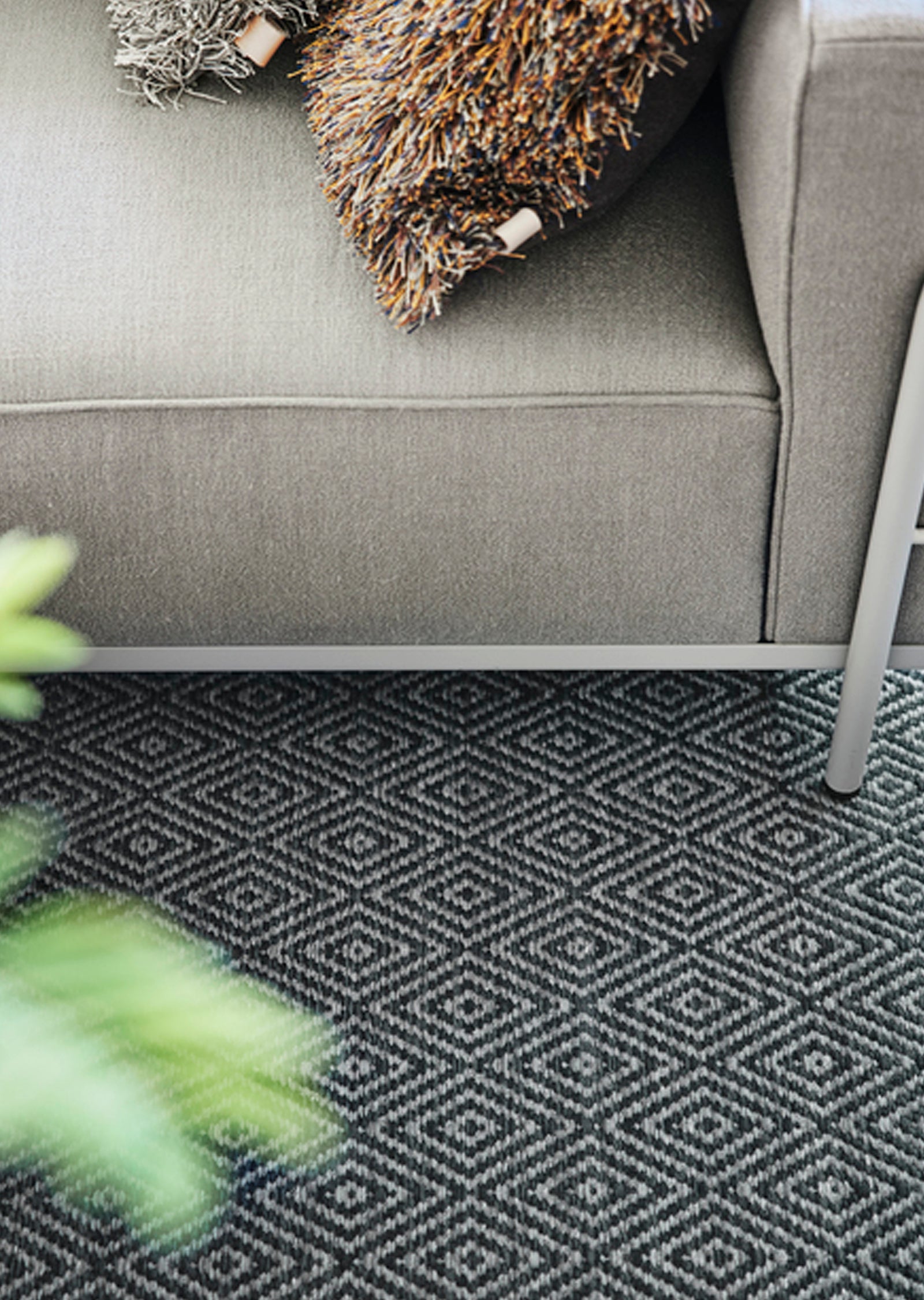 Goose Eye XL Icon Rug