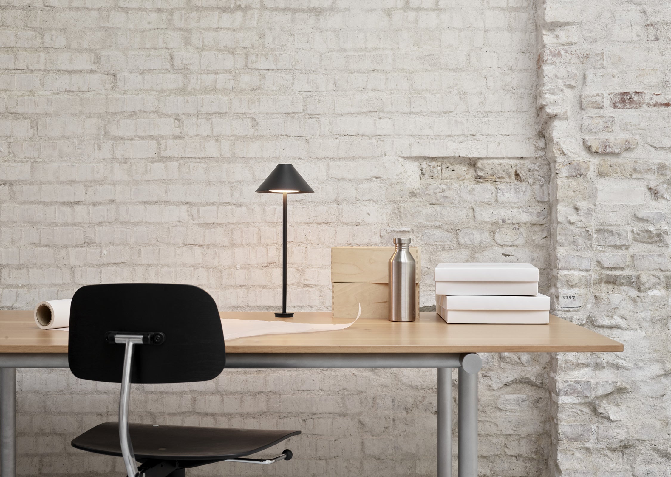 Keglen Table Lamp