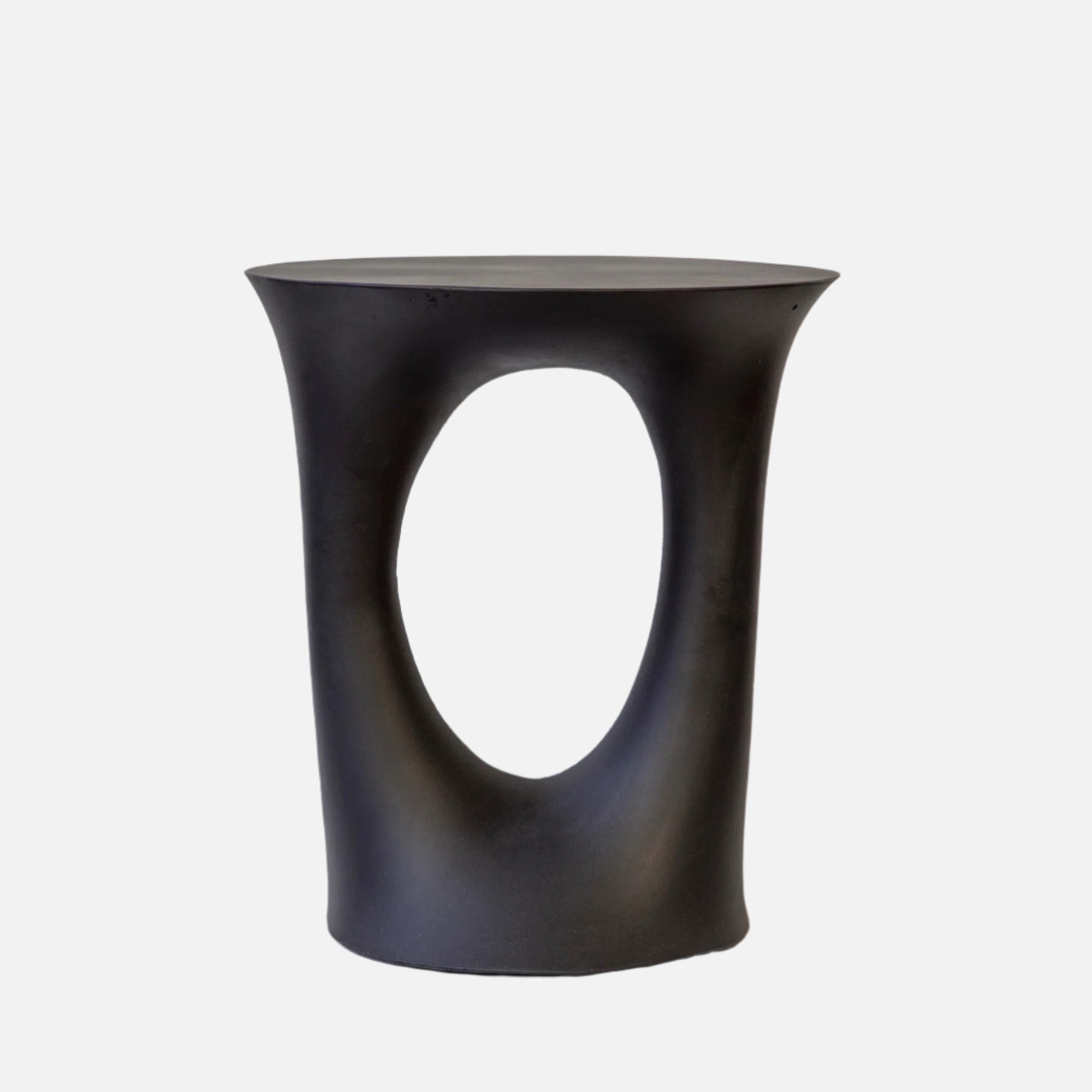 Kreten Side Table — Short / Black