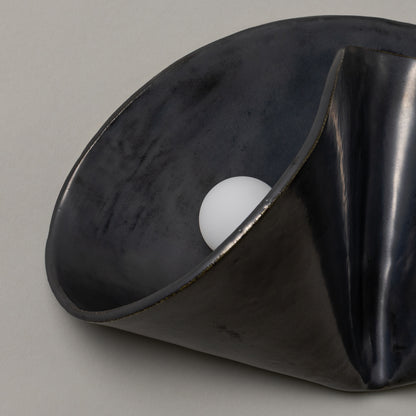 Shado Sconce