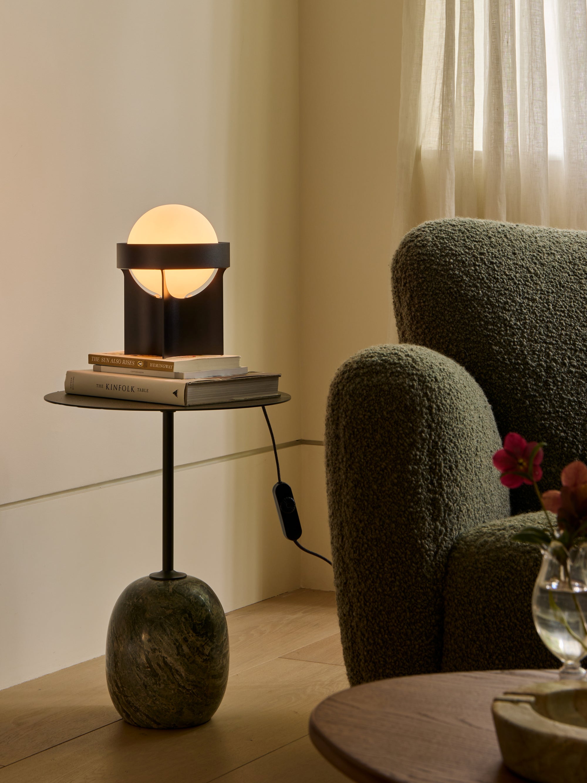 Loop Table Lamp