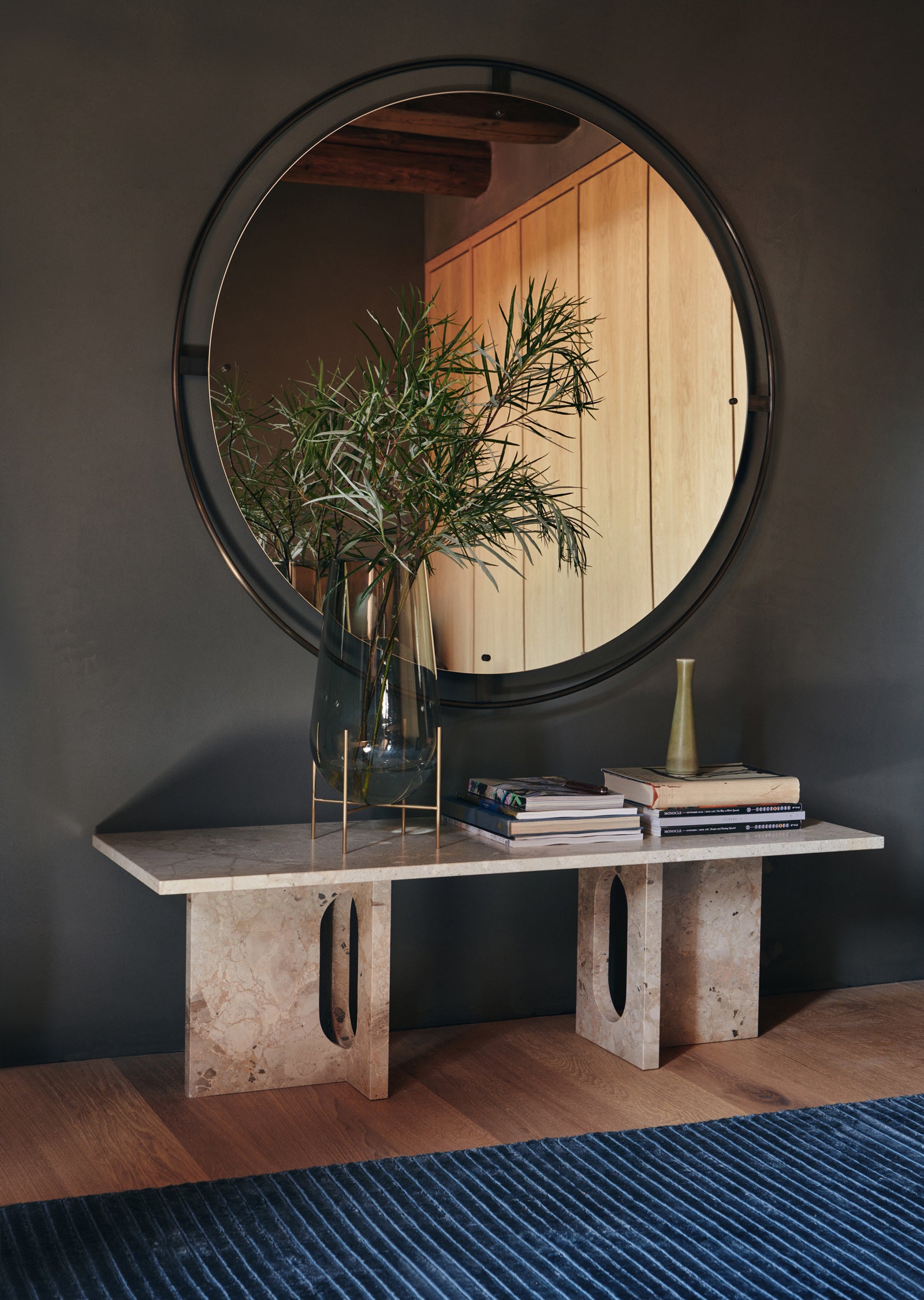 Androgyne Lounge Table