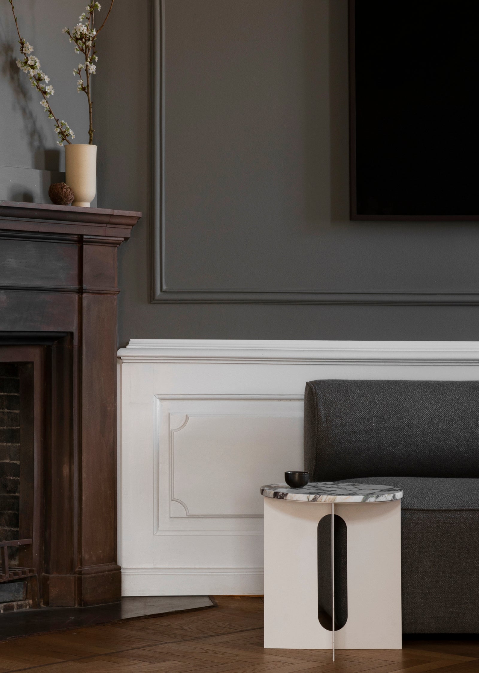 Androgyne Side Table — Metal