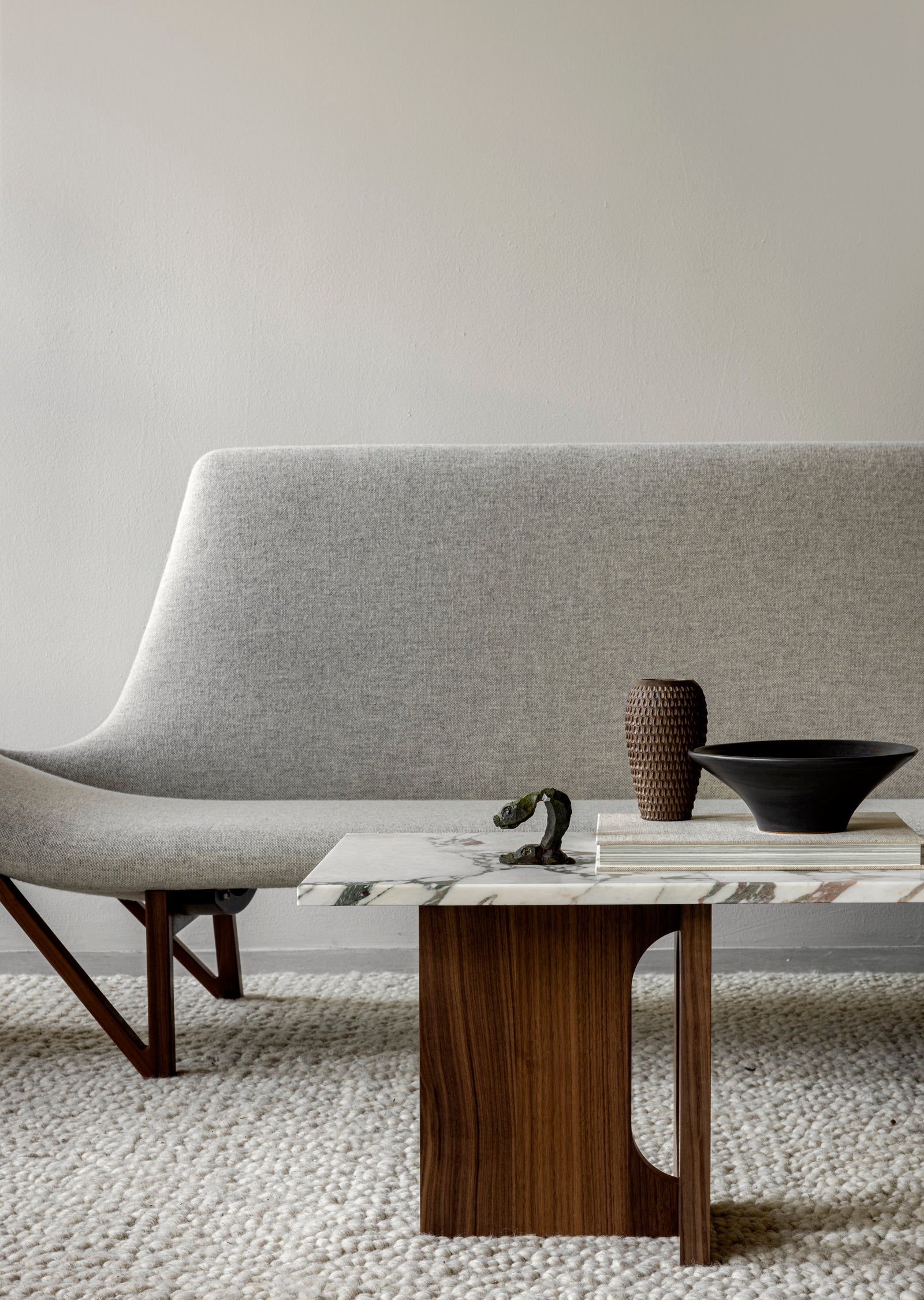 Androgyne Lounge Table
