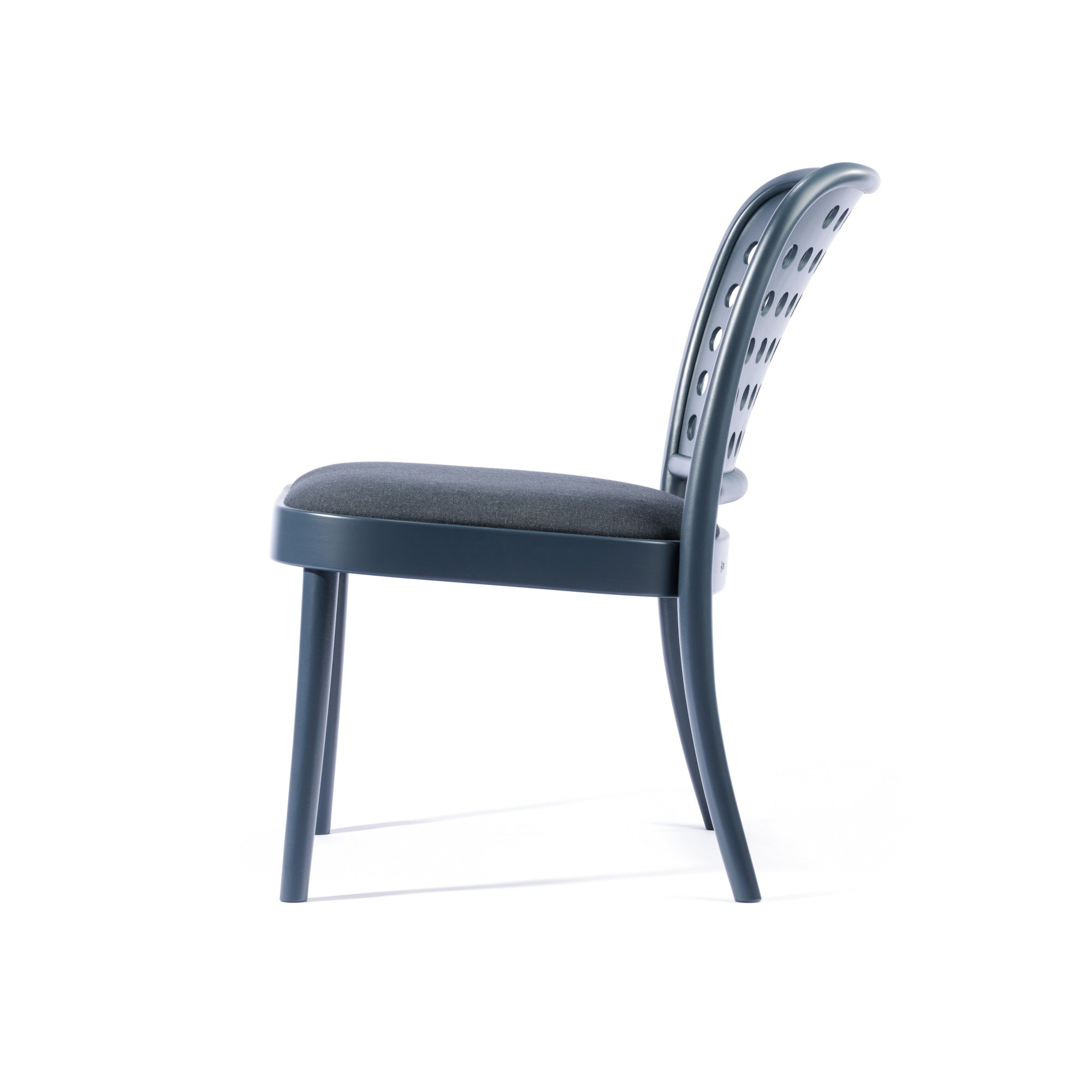 822 Lounge Chair — Upholstered Seat