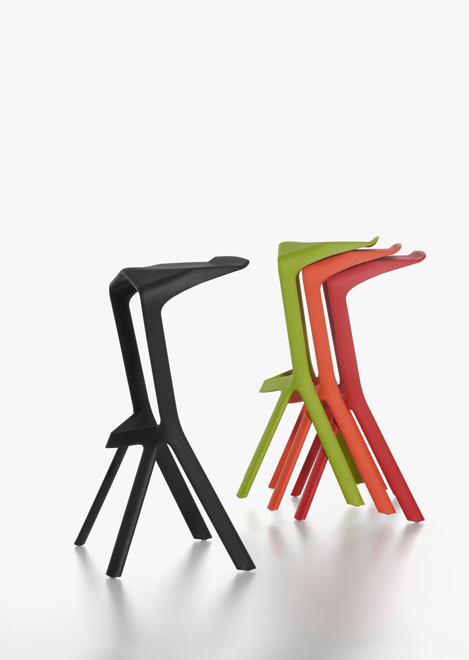 MIURA STOOL グルチッチ csm_Plank_MIURA_stool_black_ye