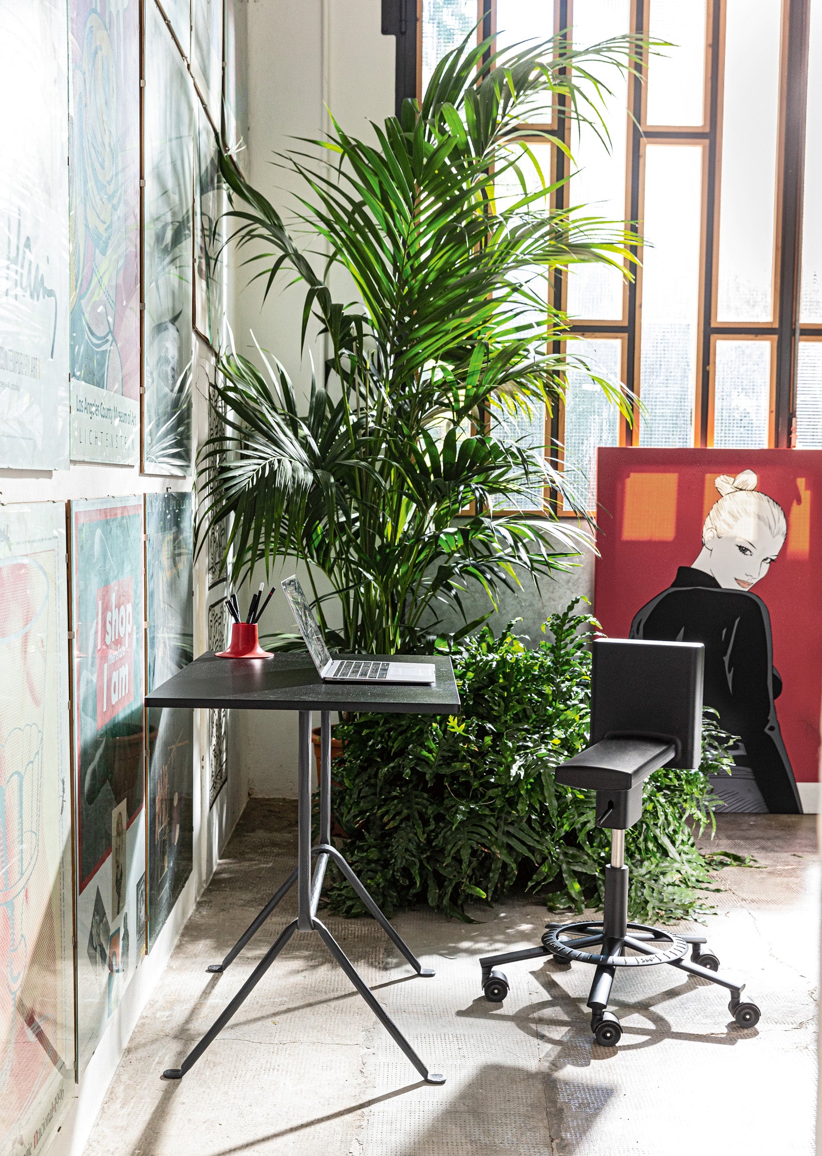 360° Swivel Stool