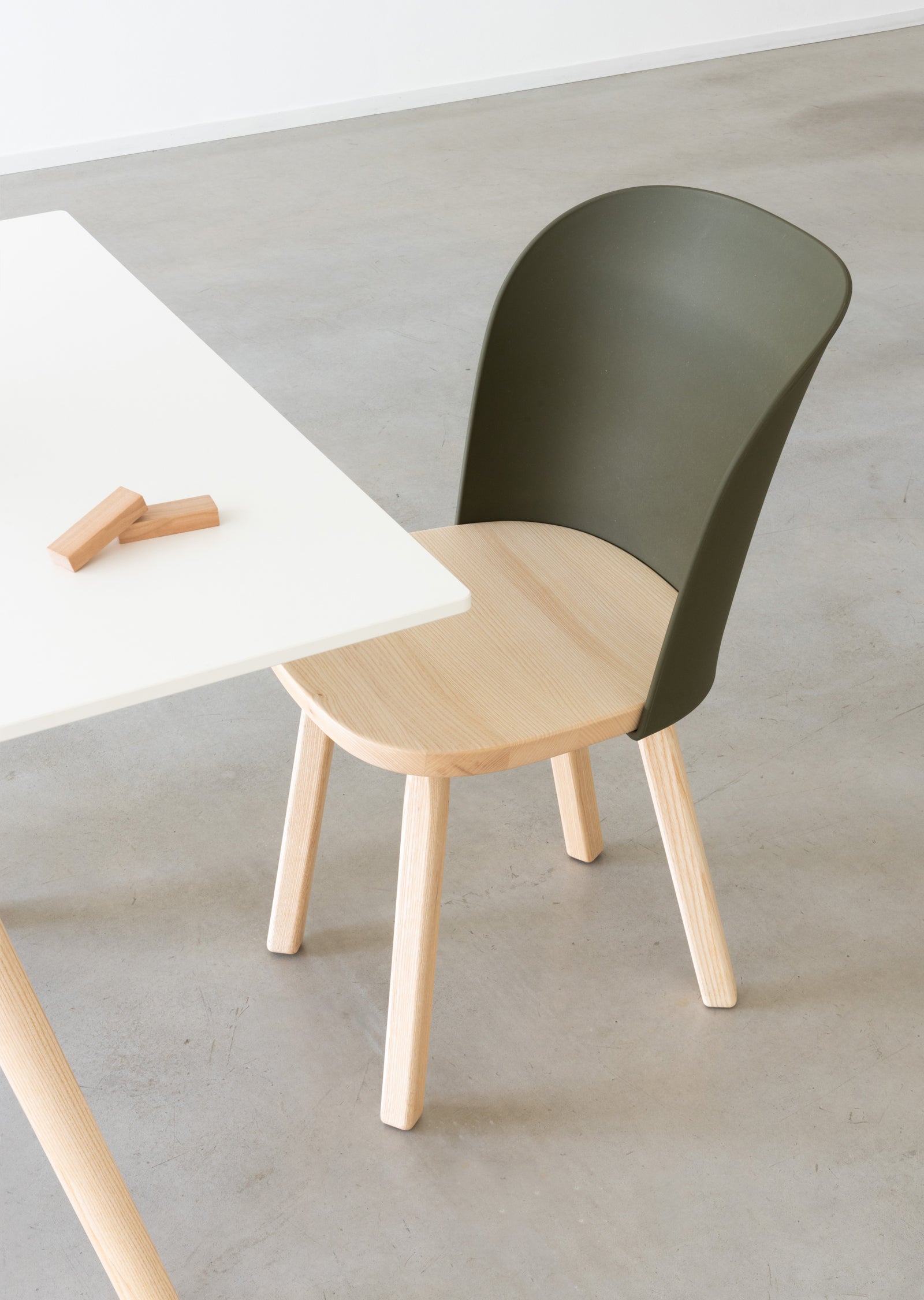 Alpina Chair