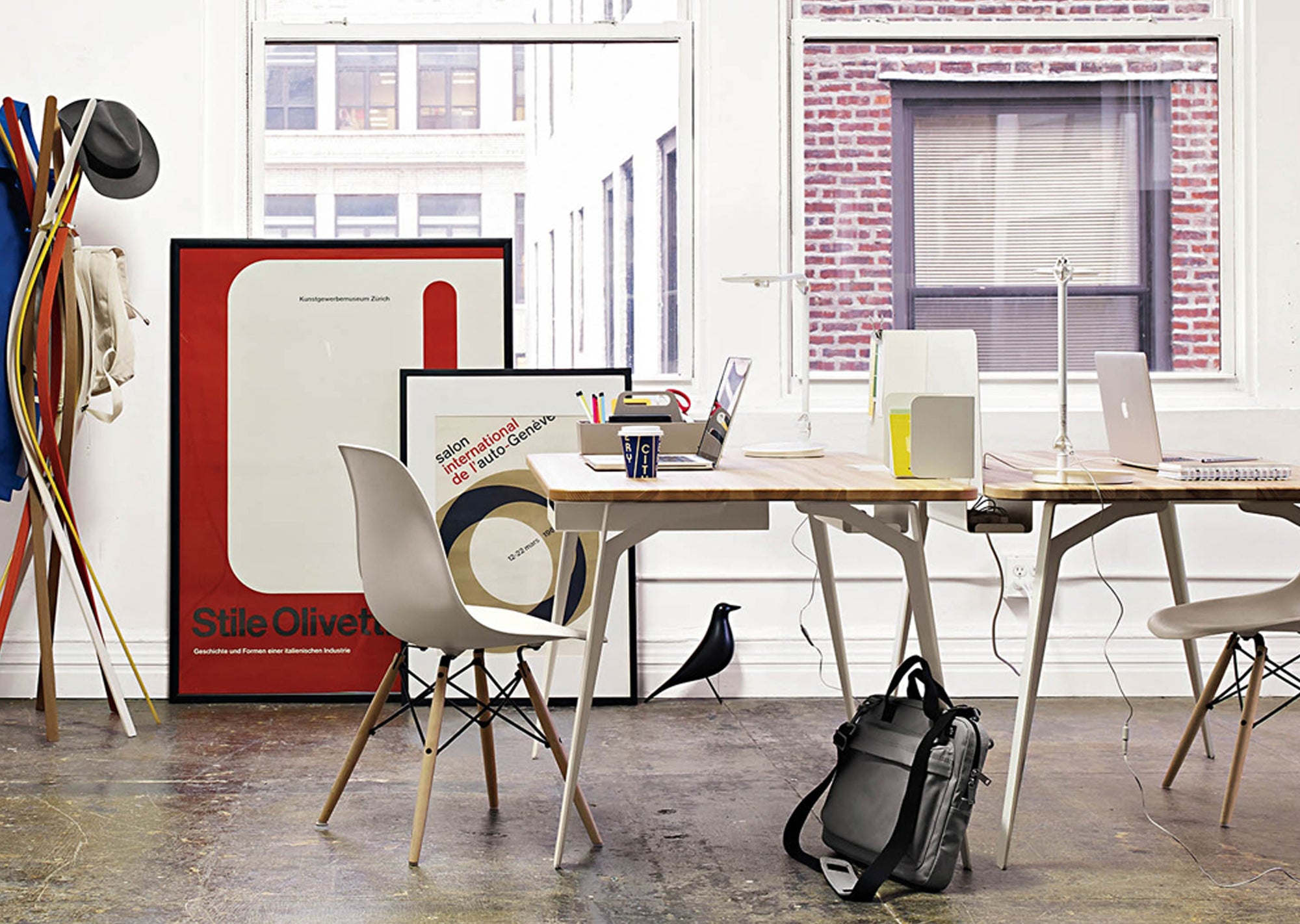 Mantis Desk