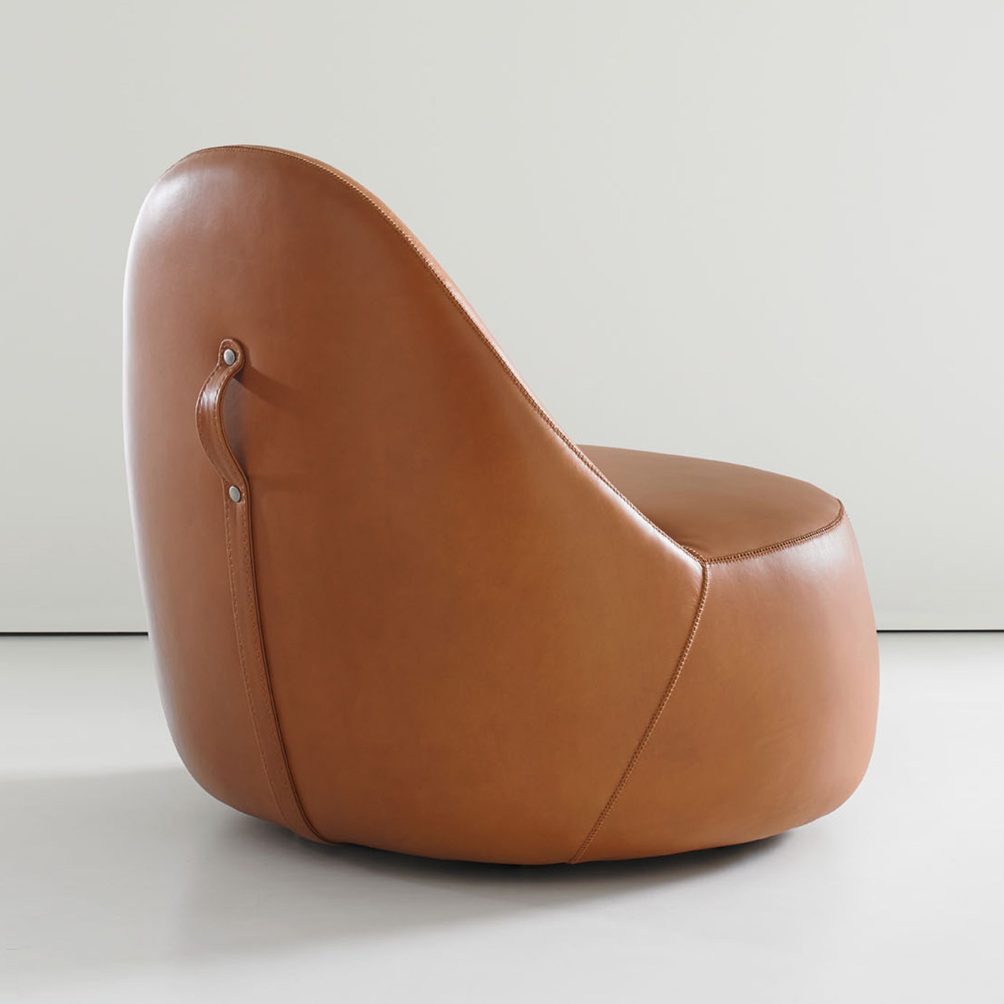 Mitt Lounge Chair