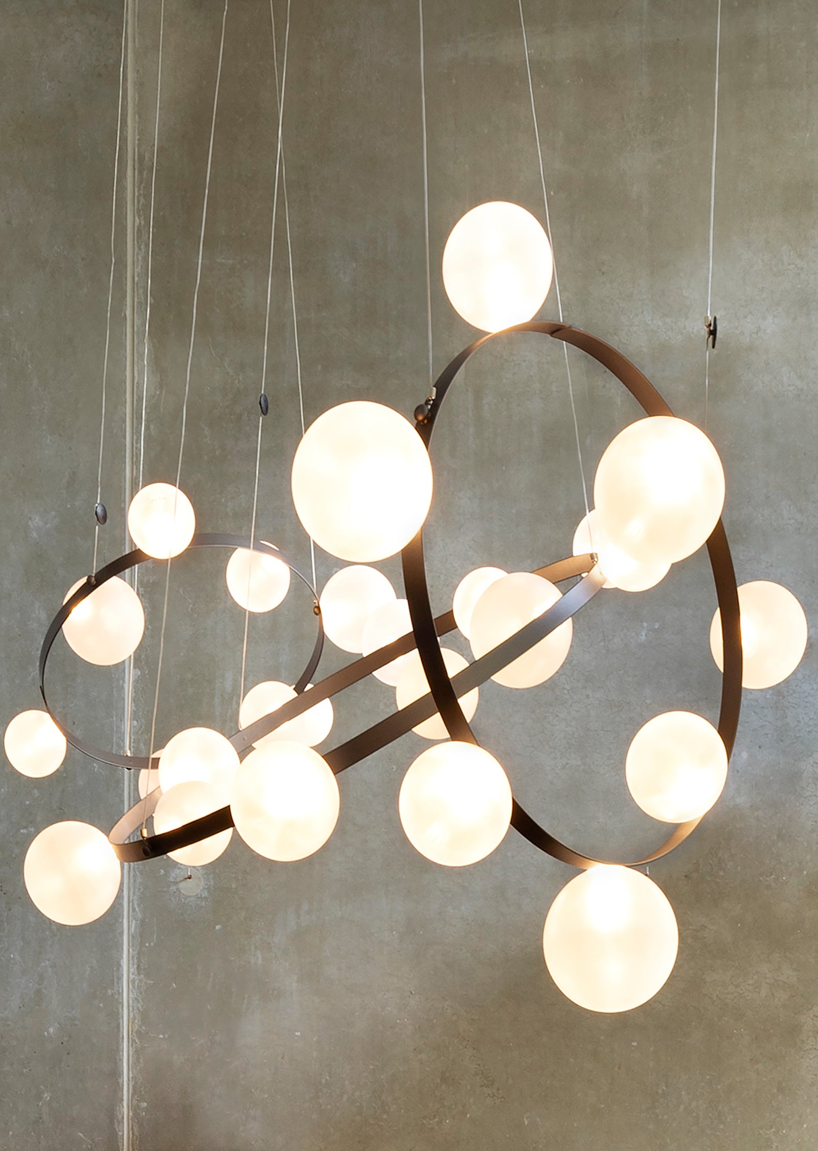 Hubble Bubble Suspension Lamp