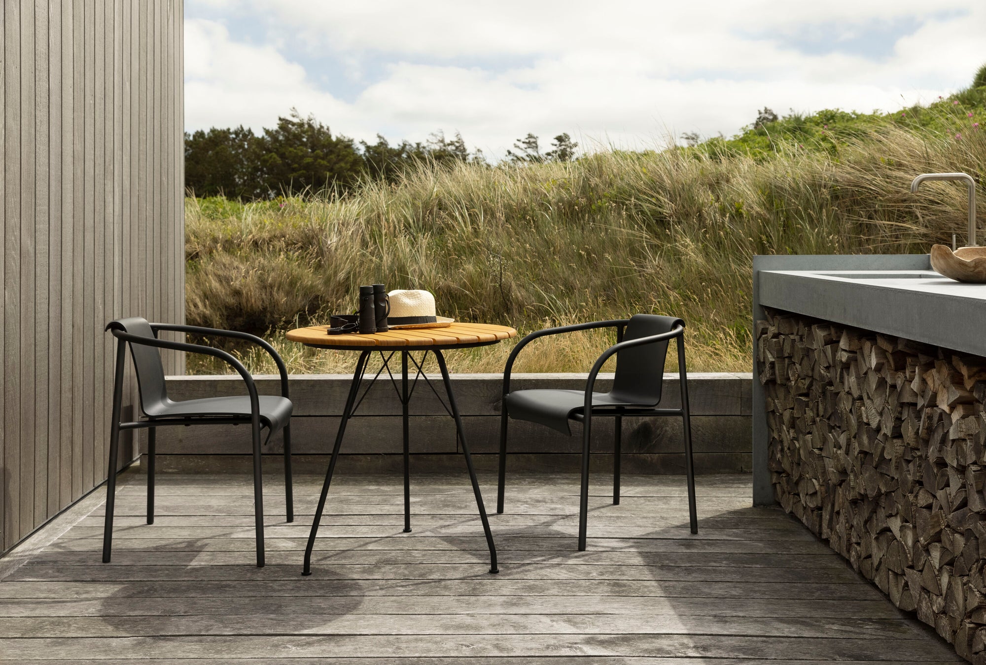 NAMI Dining chair with armrest