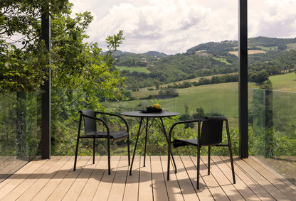 NAMI Dining chair with armrest