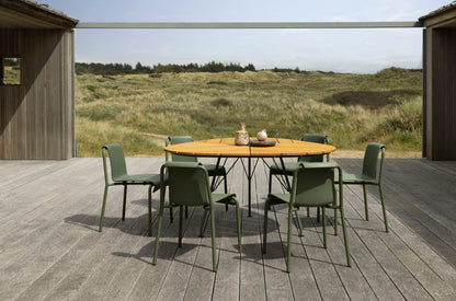 Leaf Dining table