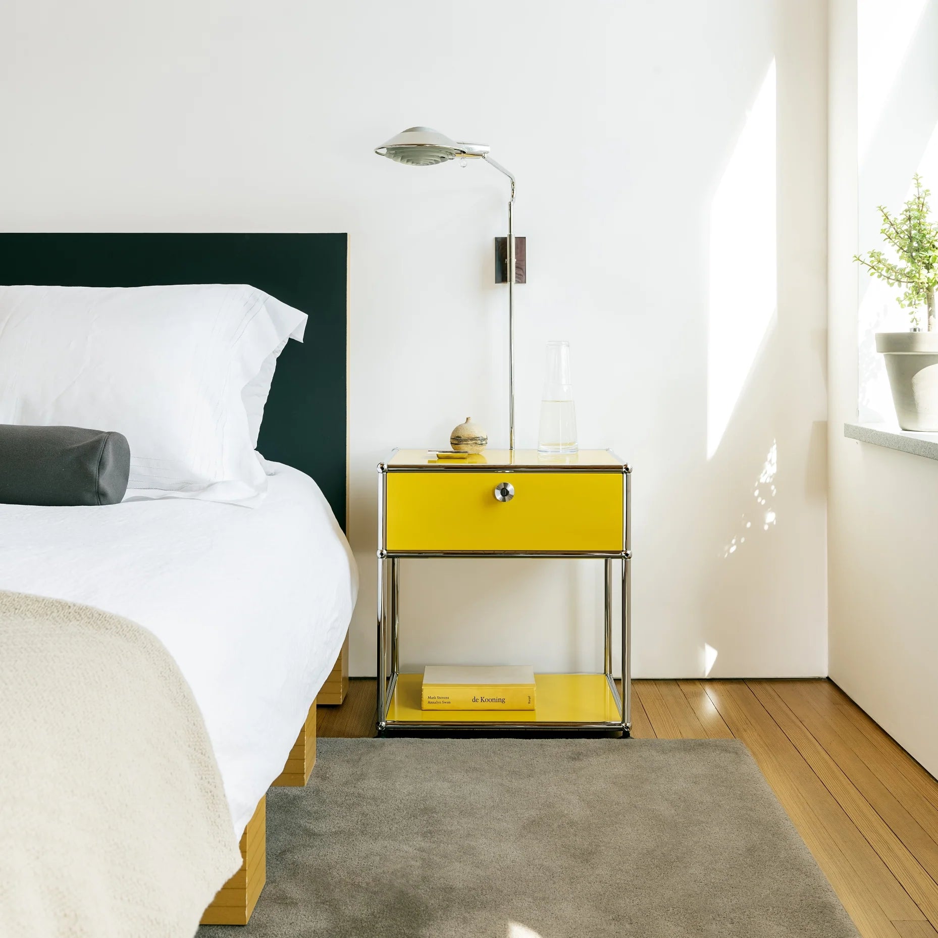 USM Haller Nightstand — P2