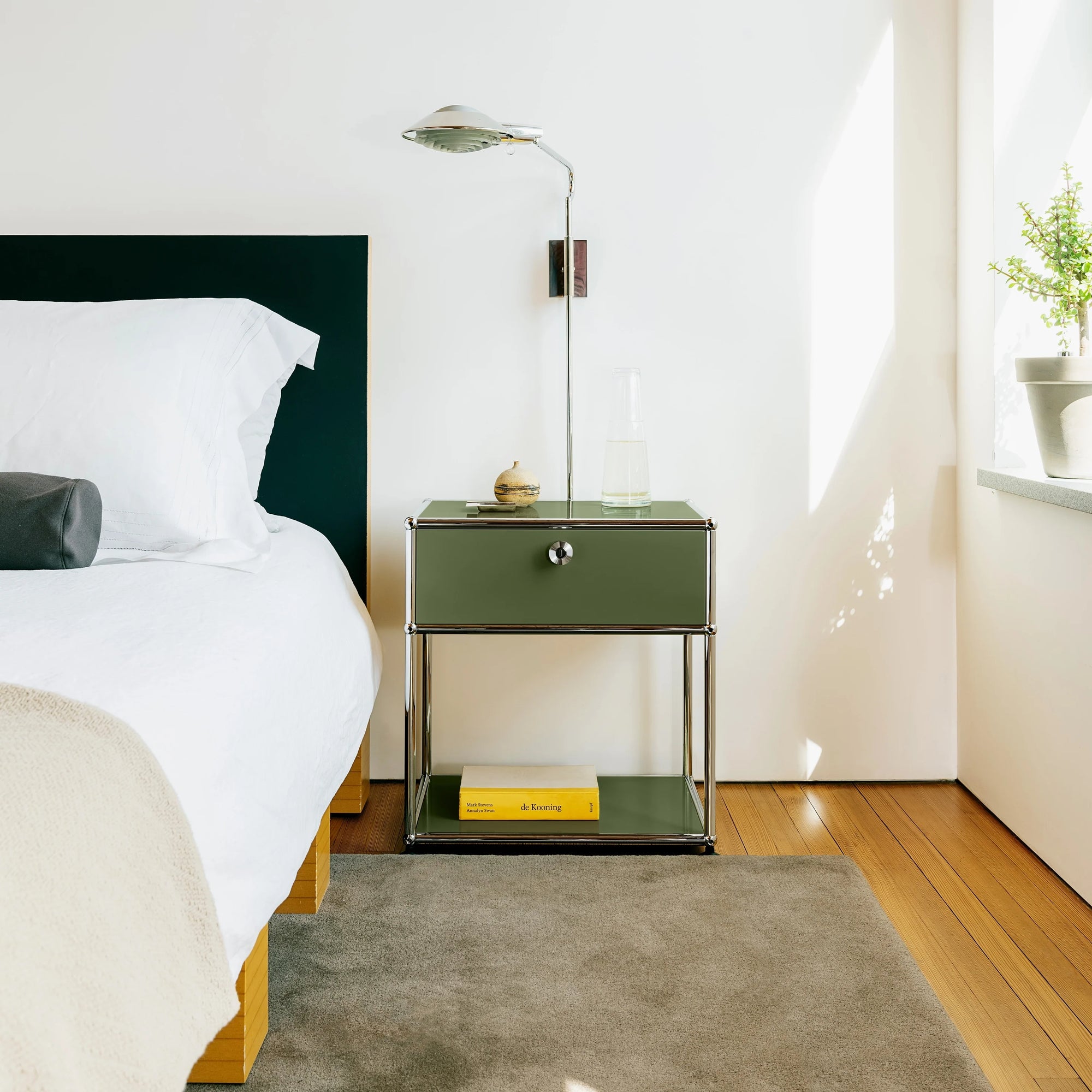 USM Haller Nightstand — P2