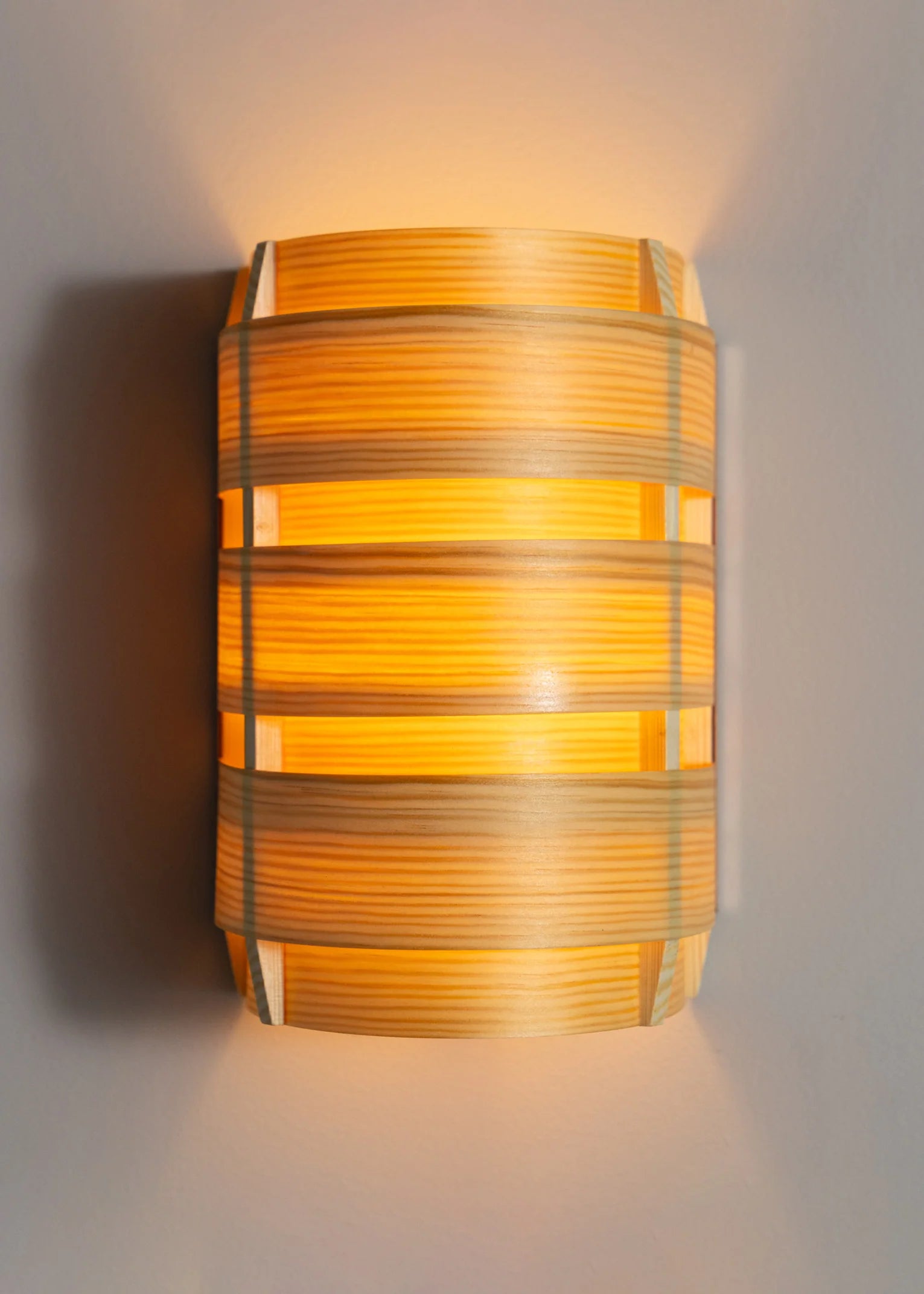 1004 Hans Sconce Lamp