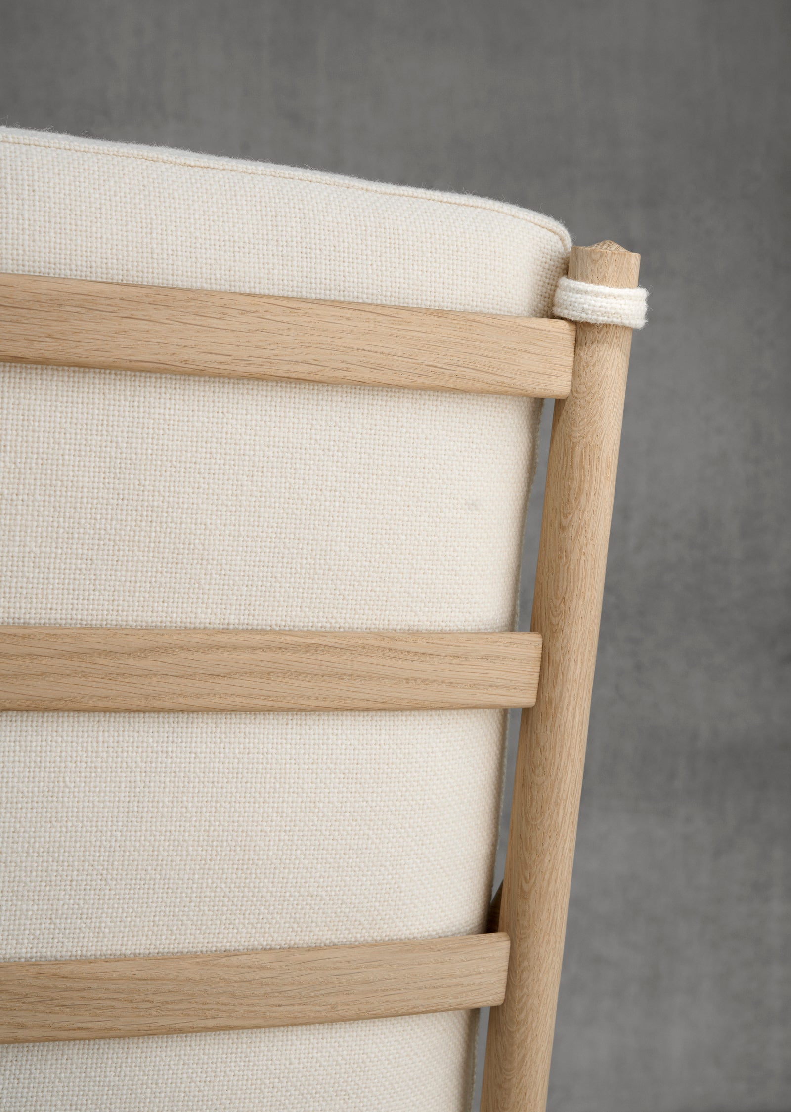 OW149 Colonial Chair