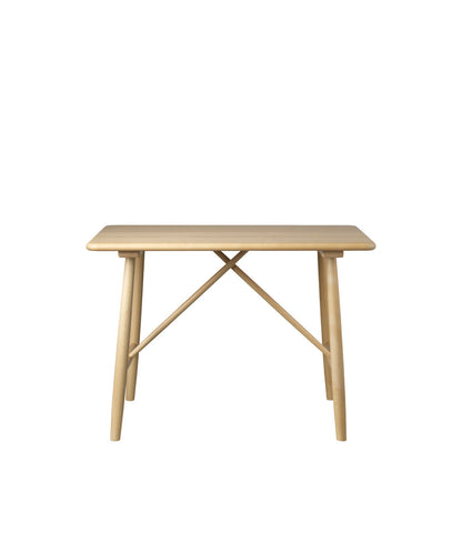 P10 Children's Table — Nature Lacquered Beech