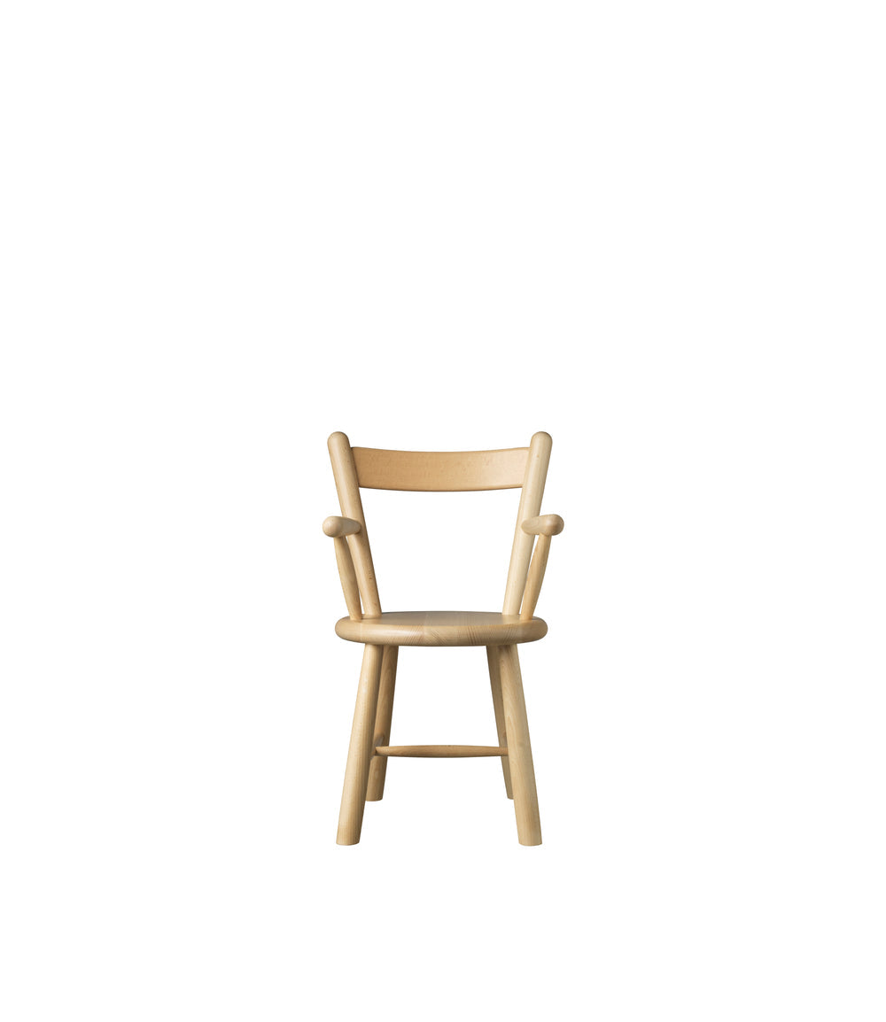 P9 Children's Chair — Nature Lacquered Beech