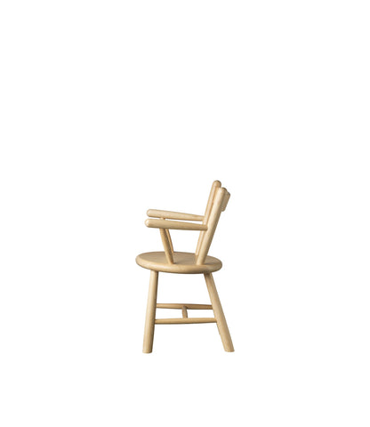P9 Children's Chair — Nature Lacquered Beech