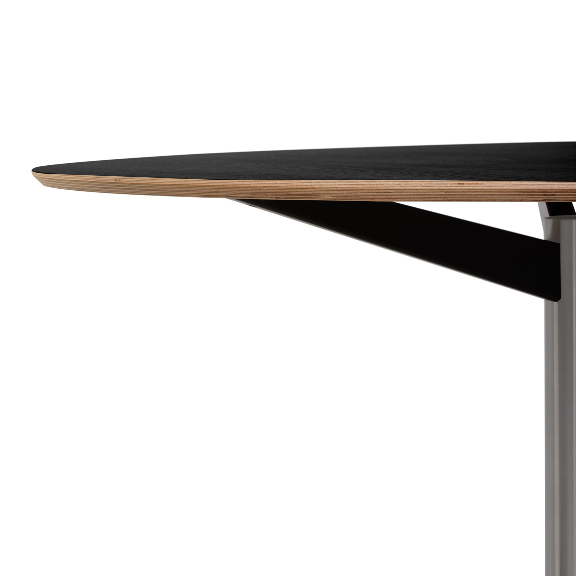 TE06 Dining Table