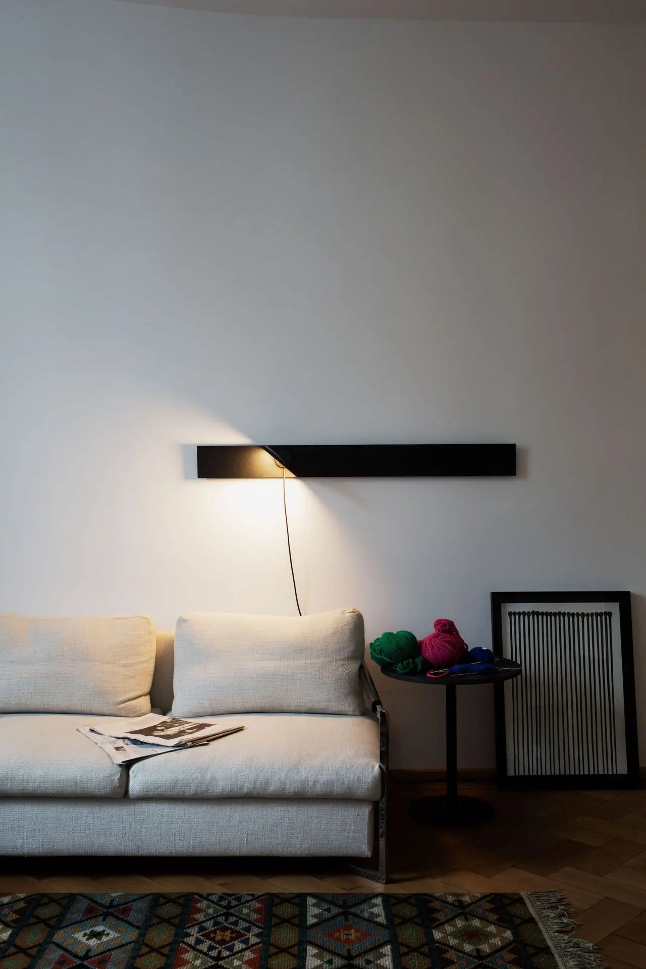Piazza Linear Magnetic Wall Lamp