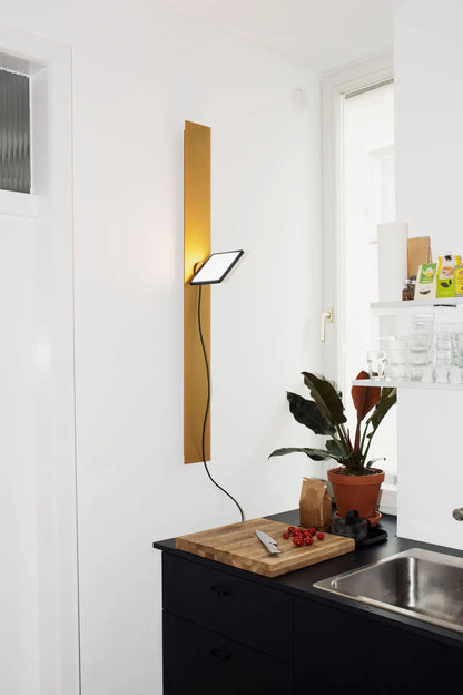 Piazza Linear Magnetic Wall Lamp