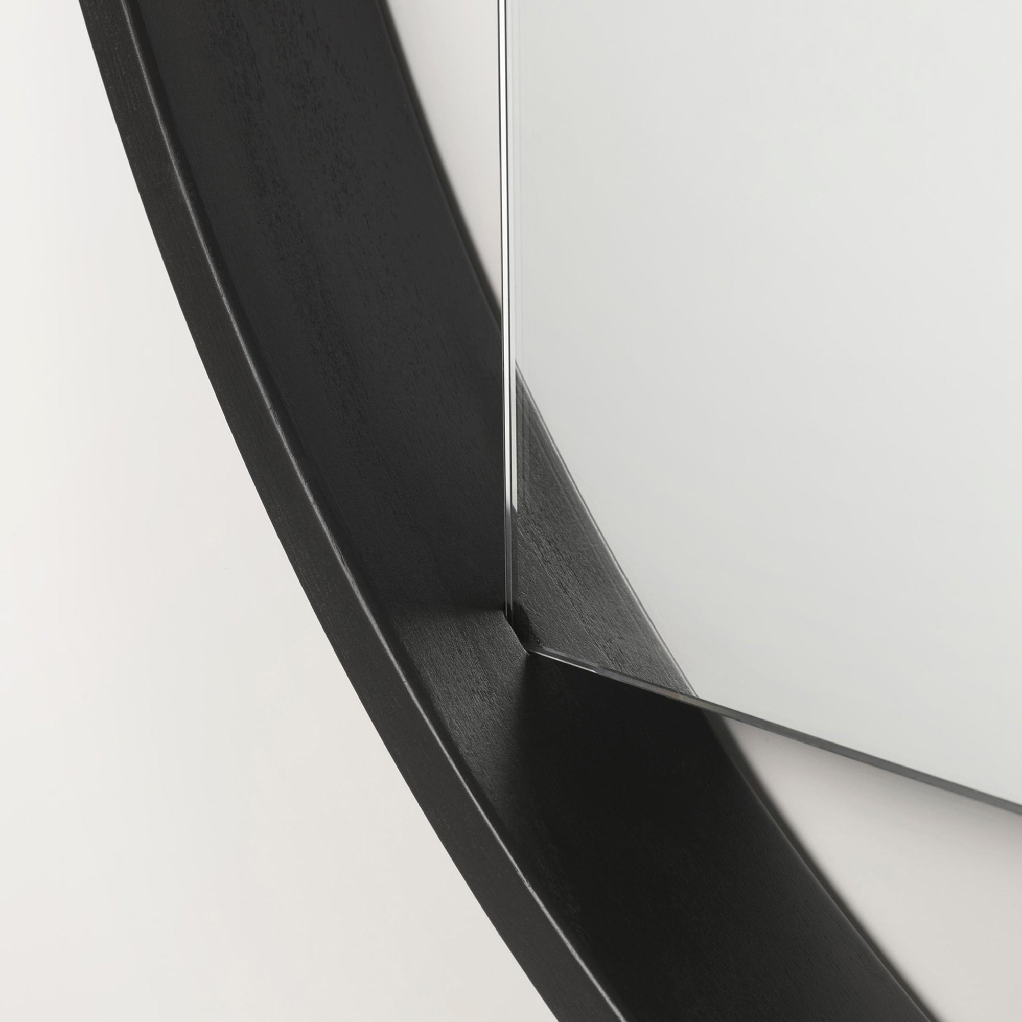 Benno Mirror