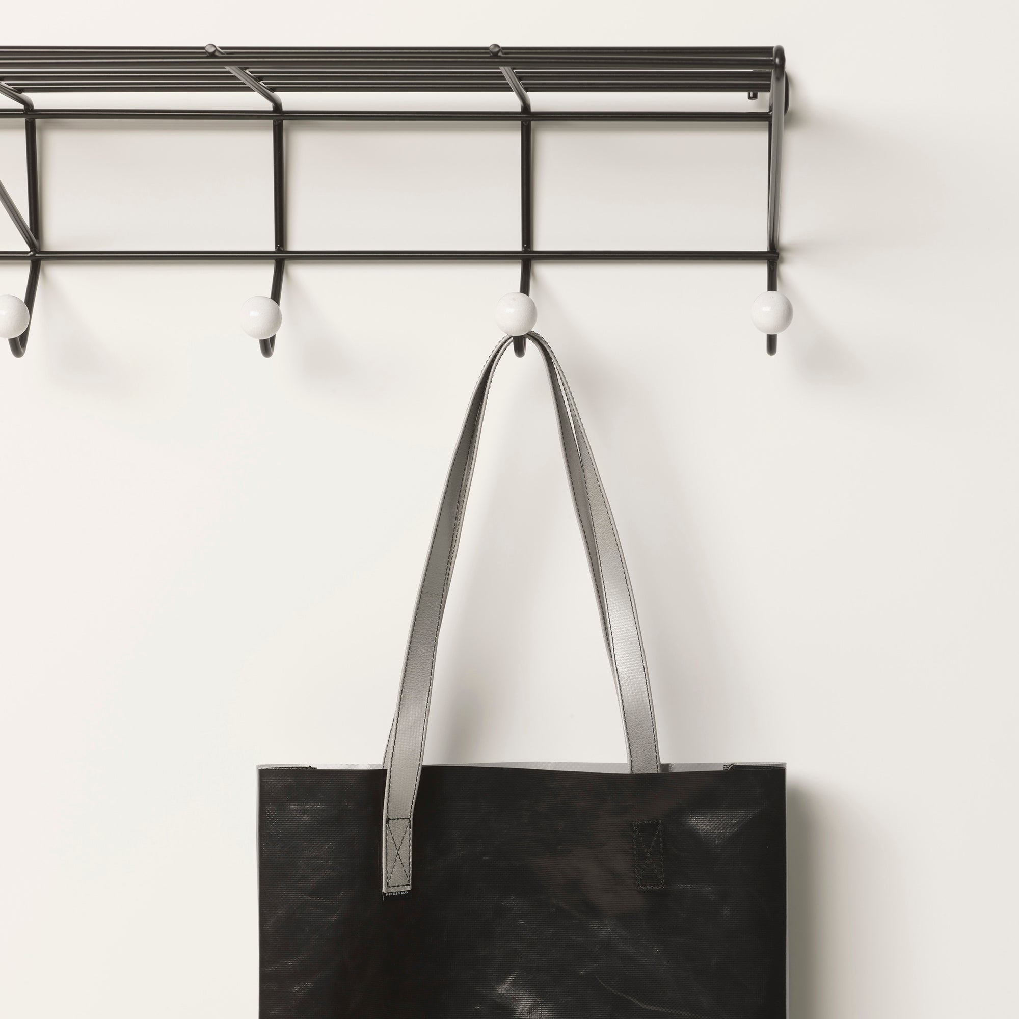 DZ05 Coat Rack
