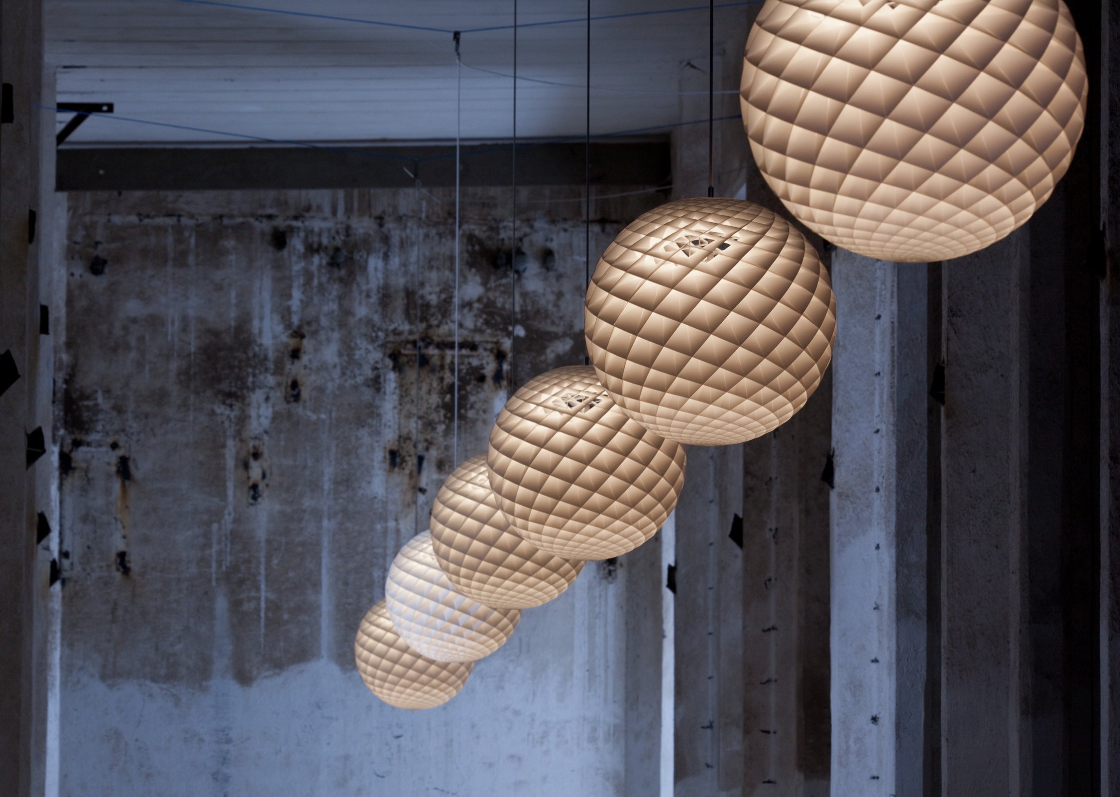 Patera Pendant Lamp