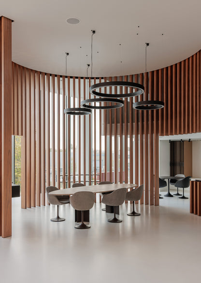 Nido Dining Chair — Central Base