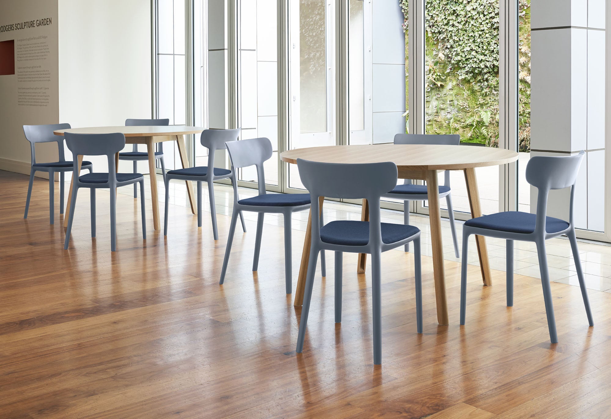 Queue Dining Chair