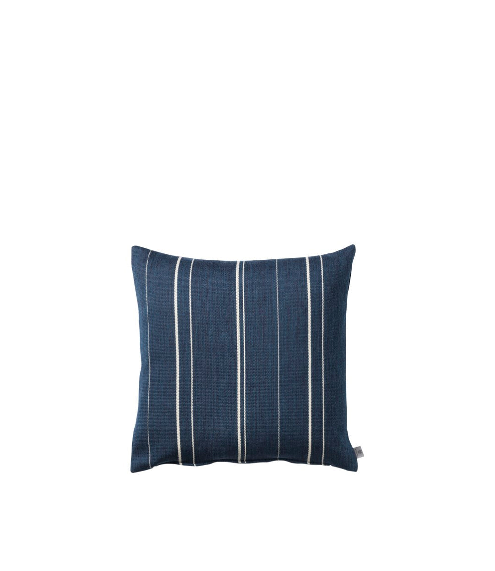 R17 Råbjerg Square Cushion — Blue Cotton