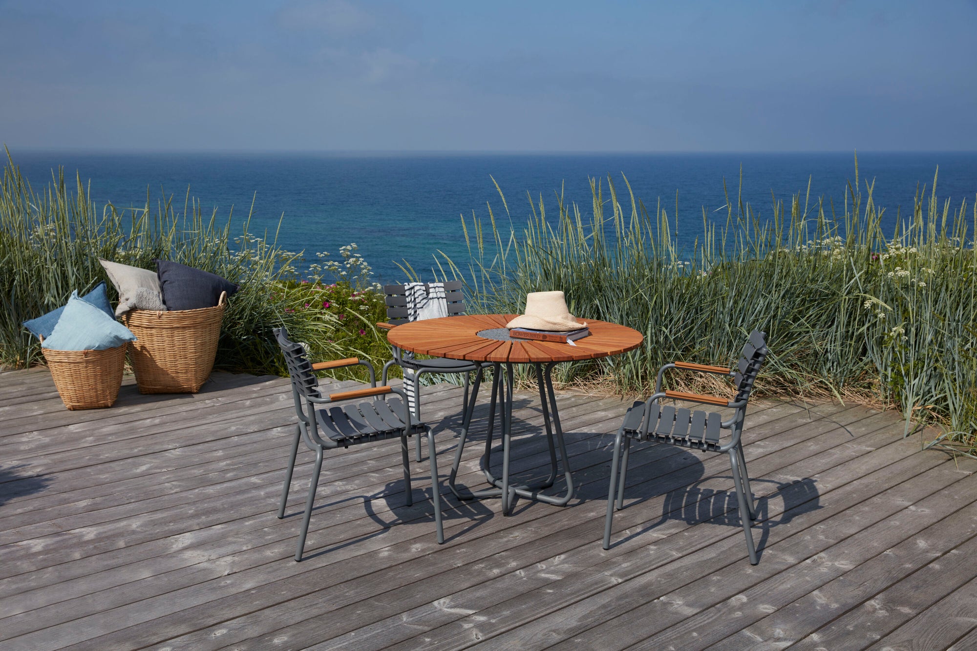 Circle Dining Table
